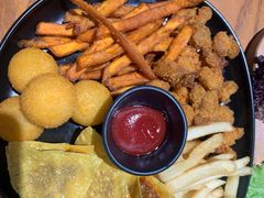 小吃拼盘-魏斯理汉堡(西安沣东吾悦店)