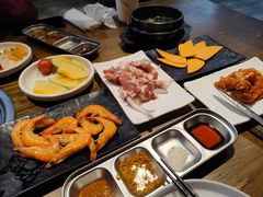 -·缸桶屋·韩式牛肋条自助烤肉(西湖D11店)