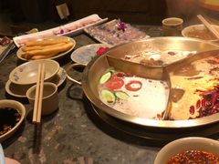 -小龙坎火锅(湖滨银泰in77店)