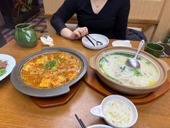 -云海肴·汽锅鸡·云南菜(天山百盛优客店)