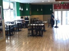 大堂-麦当劳(季平店)