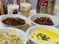 -笨罗卜浏阳菜馆(太平街店)