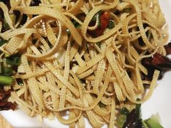 -超越炭火牛蛙火锅鸡(河东店)
