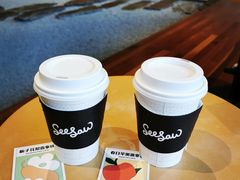 栀子花梨香拿铁-Seesaw Coffee(朝阳大悦城店)