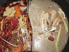 -扎起市井老火锅(乐山总店)