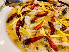 -渔语鱼酸菜鱼新川菜(来福士店)