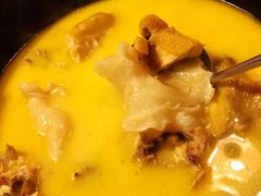 -鲜入围煮花胶鸡海鲜火锅