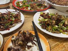 -超越海鲜屋(飞龙物业店)