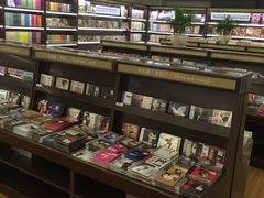 -新华书店(新街口旗舰店)