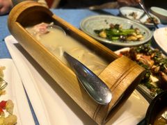 -香巴拉云南餐厅(华莱坞店)