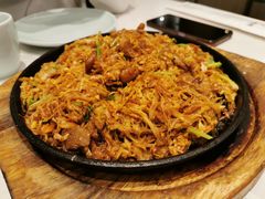 月牙骨炒酸菜-北李妈妈菜·海肠捞饭(高新万达店)