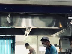 门面-陇上全荟兰州传统牛肉面(延吉路店)