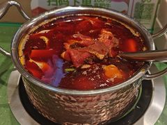 -一围肥牛小火锅(高铁吾悦店)