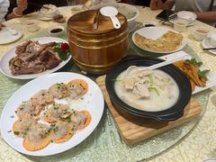 -鹏城人家海鲜酒家·23年老字号(较场尾店)