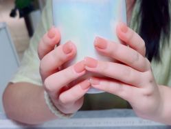 -UN·桃喜日系美睫美甲