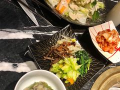 -山川小町·极番烧肉(新地假日广场店)