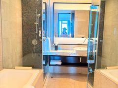 -上海龙之梦万丽酒店