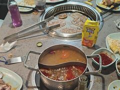 -金滏山烤肉·海鲜·火锅自助餐厅(襄阳万达店)