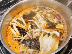 -何鲜菇火锅(大营盘店)