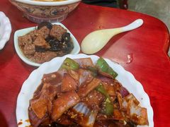 -金杨拉面王小吃面馆·牛三宝面·红烧牛肉粉