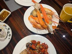 -广州万富希尔顿酒店·感趣自助餐厅·金秋蟹宴生蚝海鲜刺身烧烤