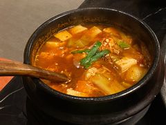 -山川小町·极番烧肉(新地假日广场店)