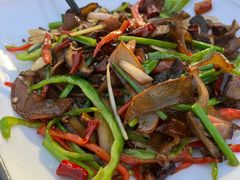 -去吃小龙虾·江湖菜·烧烤(南滨路店)