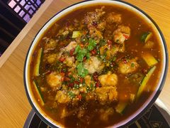 -虾弄弄海派小龙虾·牛羊蝎子火锅