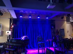 -莉莉家的音乐花园餐吧(航空路店)