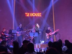 -TZ House音乐现场(来福士中心店)