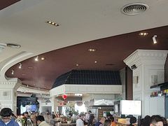 -荣誉国际酒店-云顶旋转餐厅