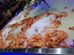 -锤头鲨毛肚海鲜烤肉自助餐厅(国购广场店)