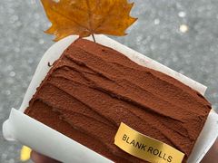-白蘭BLANK(杭州湖滨银泰in77C区店)