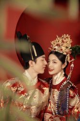 点击看大图 -挪娅婚纱摄影皇家会所