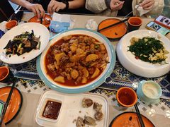 中盘鸡-乡村馕坑肉·烧烤·新疆菜·本地人更爱吃(阿勒泰首店)