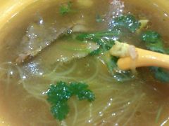 油豆腐咖喱牛肉粉丝汤-小杨生煎(龙之梦购物中心店)