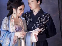 -九月鹰飞汉服摄影工作室