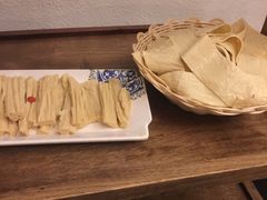 -百年川椒重庆老火锅(光谷店)