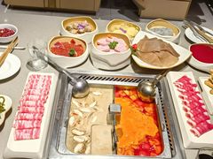 -海底捞火锅(金山百联店)