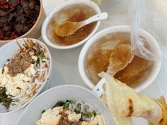 -辣辣小吃豆花米线(大观篆新农贸市场店)