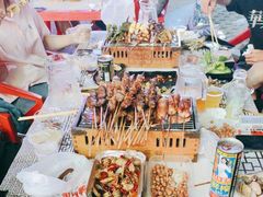 -云晓光头烧烤吧(川沙绿地店)