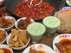 -萍姐火锅·公路夜市(武汉首店)