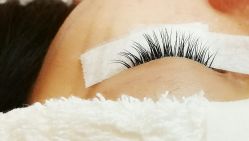 -一本X目奈子日式单根美睫专业店