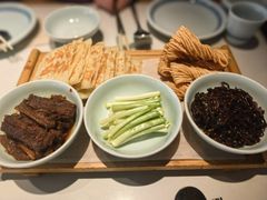 烙饼卷三拼-0776食堂·京城创意菜(七里庄店)