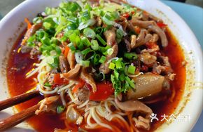 Two-li Chicken Offal Noodles