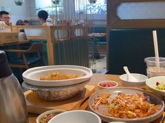 -潮粥荟·潮汕砂锅粥(朝阳大悦城店)