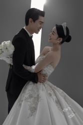 -喜爱高定婚纱摄影