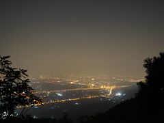 -鬼笑石后山停车场