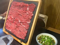 鲜切岩板牛肉-井格重庆火锅(西直门凯德Mall店)