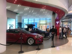 -TESLA 特斯拉(广州天环广场体验店)
